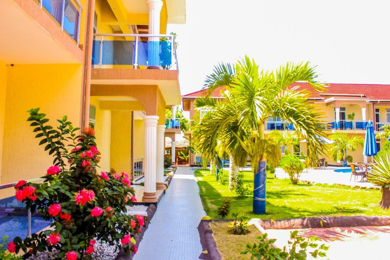 Sea View Beach Resort Lindi Esterno foto